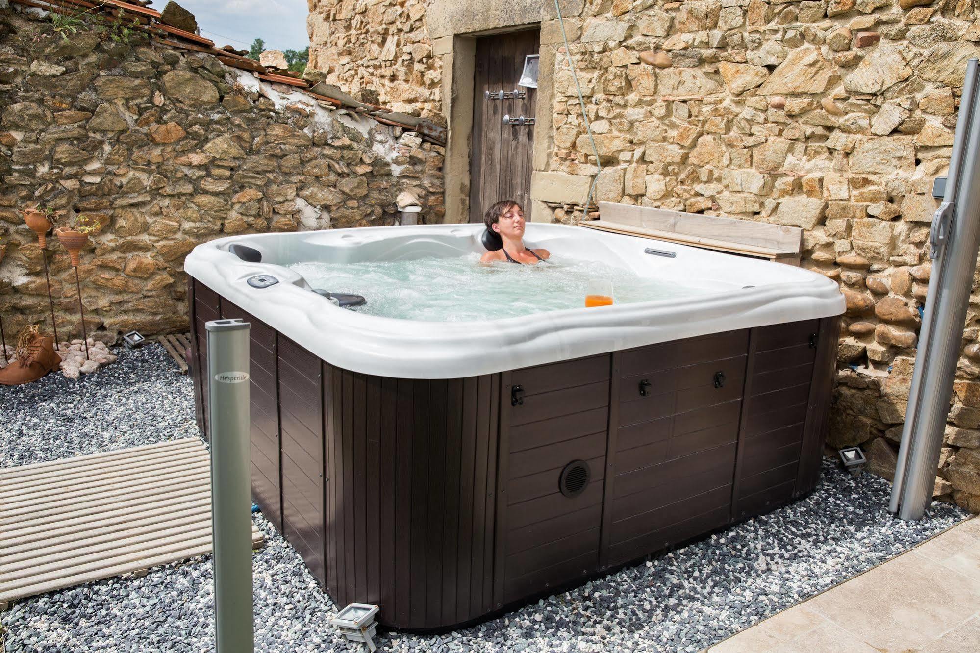 L'Echappee Tremoussante Bed & Breakfast Saint-Barthelemy-de-Vals Exterior photo
